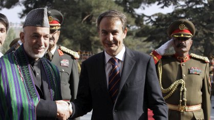 Zapatero, a las tropas en Afganistán: No estamos aquí para quedarnos