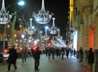 Passeig de Gràcia abre sus tiendas esta noche