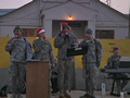 Alguns soldats nord-americans canten nadales a la base de Kabul.
