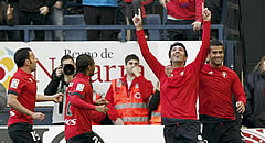 Nekounam celebra el primer dels seus dos gols contra l'Espanyol. (Foto: EFE)