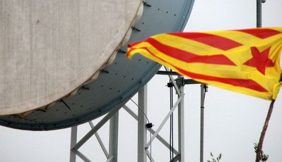 El govern espanyol va rebutjar el 23 de febrer de 2010 la Iniciativa Legislativa Popular (ILP) Televisió Sense Fronteres que havia de garantir les emissions de TV3 al País Valencià. A la imatge, repetidor al País Valencià.