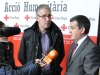 El director general de Cooperació al Desenvolupament, Carles Llorens, amb Enric Morist (Creu Roja)