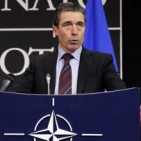L'OTAN amplia tres mesos més la intervenció armada a Líbia