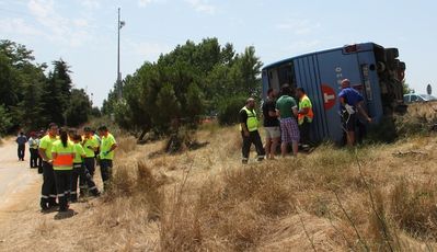 L'autobús de Teisa accidentat a Cassà de la Selva / ACN