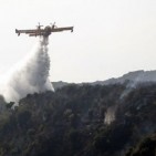 Un incendi a l'Alta Cerdanya ja ha cremat més de cent hectàrees