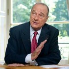 Chirac, condemnat a dos anys de presó per malbaratament de diners públics i abús de poder 