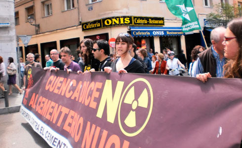 Manifestación anti cementerio nuclear en Villar de Cañas