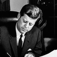 Els enregistraments de les converses dels 45 últims dies de l'expresident nord-americà John F. Kennedy a la Casa Blanca han estat publicades per la Biblioteca i Museu Presidencial del mandatari.