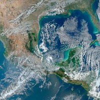 La NASA ha publicat una imatge en que pretén ser la &quot;imatge d'alta definició més sorprenent de la Terra&quot;. La imatge és l'última de la seva sèrie de fotografies &quot;Blue Marble&quot; que reuneix desenes de fotos de satèl&#183;lit amb imatges de la Terra de gran qualitat-