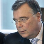L'ex-primer ministre islandès nega responsabilitats en la crisi