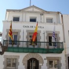 El govern emplaça els ajuntaments a penjar la bandera espanyola