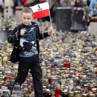 El Tribunal Europeu de Justícia es declara incompetent per a jutjar els fets de Katyn, que oposen Polònia i Rússia