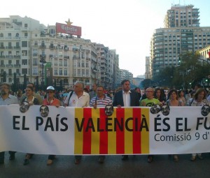 La manifestació del Nou d'Octubre omple els carrers de València