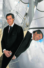 José Manuel Entrecanales és el president d'Acciona, empresa favorita per quedar-se la gestió de l'ATLL