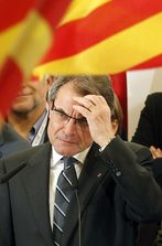 Artur Mas i Oriol Pujol, després de saber el resultat de les eleccions del 25-N / REUTERS