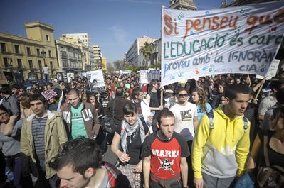 El govern valencià no pot pagar totes les beques universitàries
