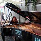 Deu pianos al Passeig de Gràcia per la 59a edició del Concurs Maria Canals