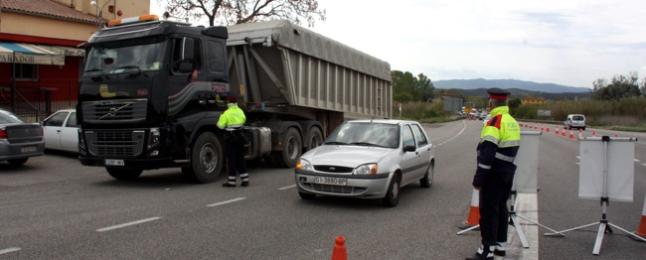 Els transportistes denuncien el Govern de la Generalitat per les restriccions a la N-II 