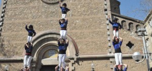 Vila de Gràcia, Sants i Sant Cugat escalfen motors amb la diada castellera de Sant Medir