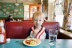 Restaurant romà causa polèmica en rebutjar a menors de 5 anys 