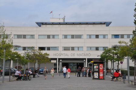 Entrada principal de l'Hospital de Mataró.