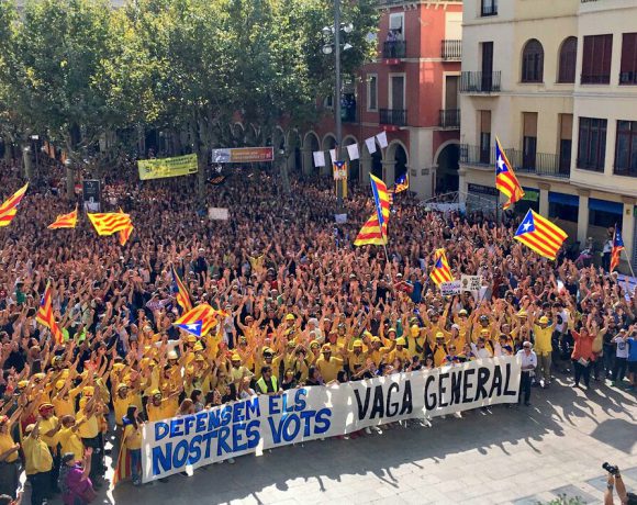 NOTÍCIA | Jornada de vaga general amb manifestació multitudinària a Vilafranca