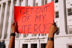 Alabama aprueba la ley más estricta sobre el aborto: ni en casos de violación ni por incesto
