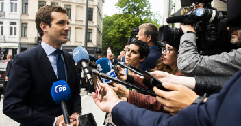 Pablo Casado a su llegada a la cumbre del PP Europeo en Bruselas