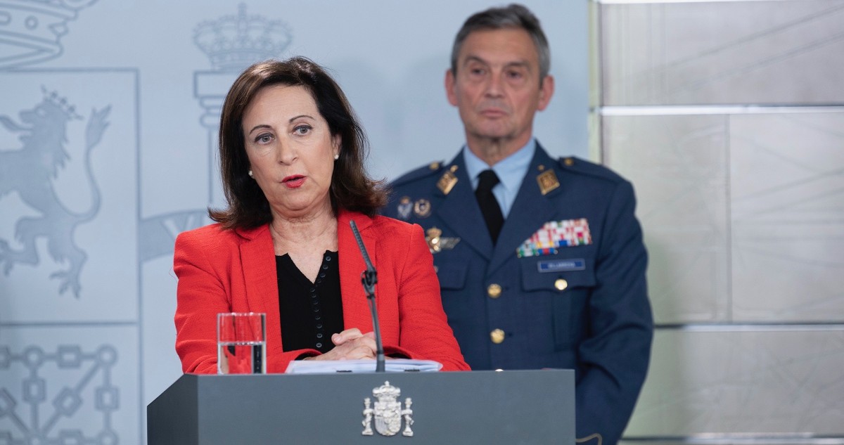 La ministra espanyola de Defensa, Margarita Robles, anunciant el desplegament de la Unidad Militar de Emergencias (UME).