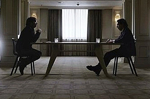 Aznar y Évole conversan en el Hotel Intercontinental