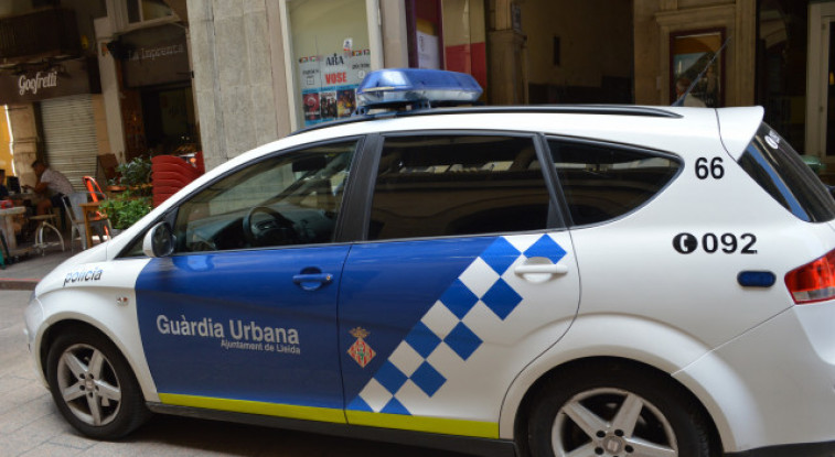 Un conductor d'autobús de Lleida perd el coneixement i una passatgera evita un accident