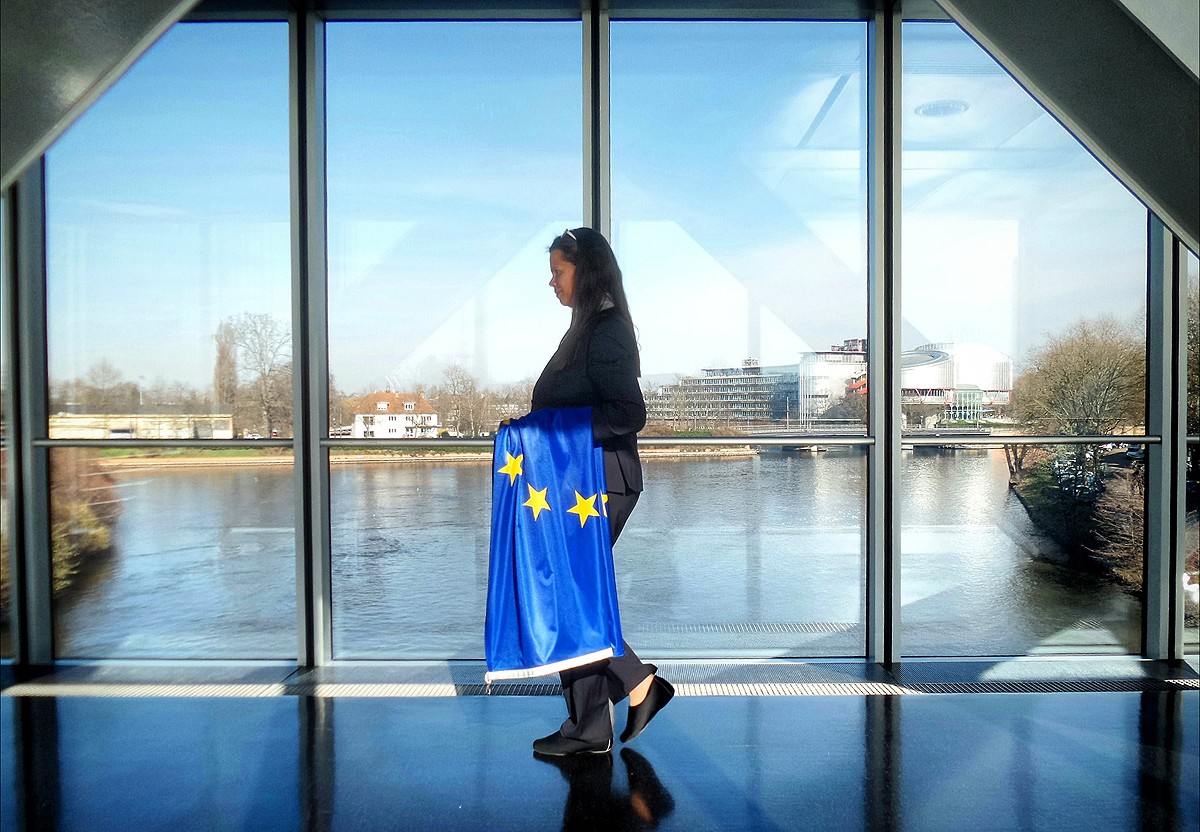 Una bandera europea, símbol de la unió comunitària