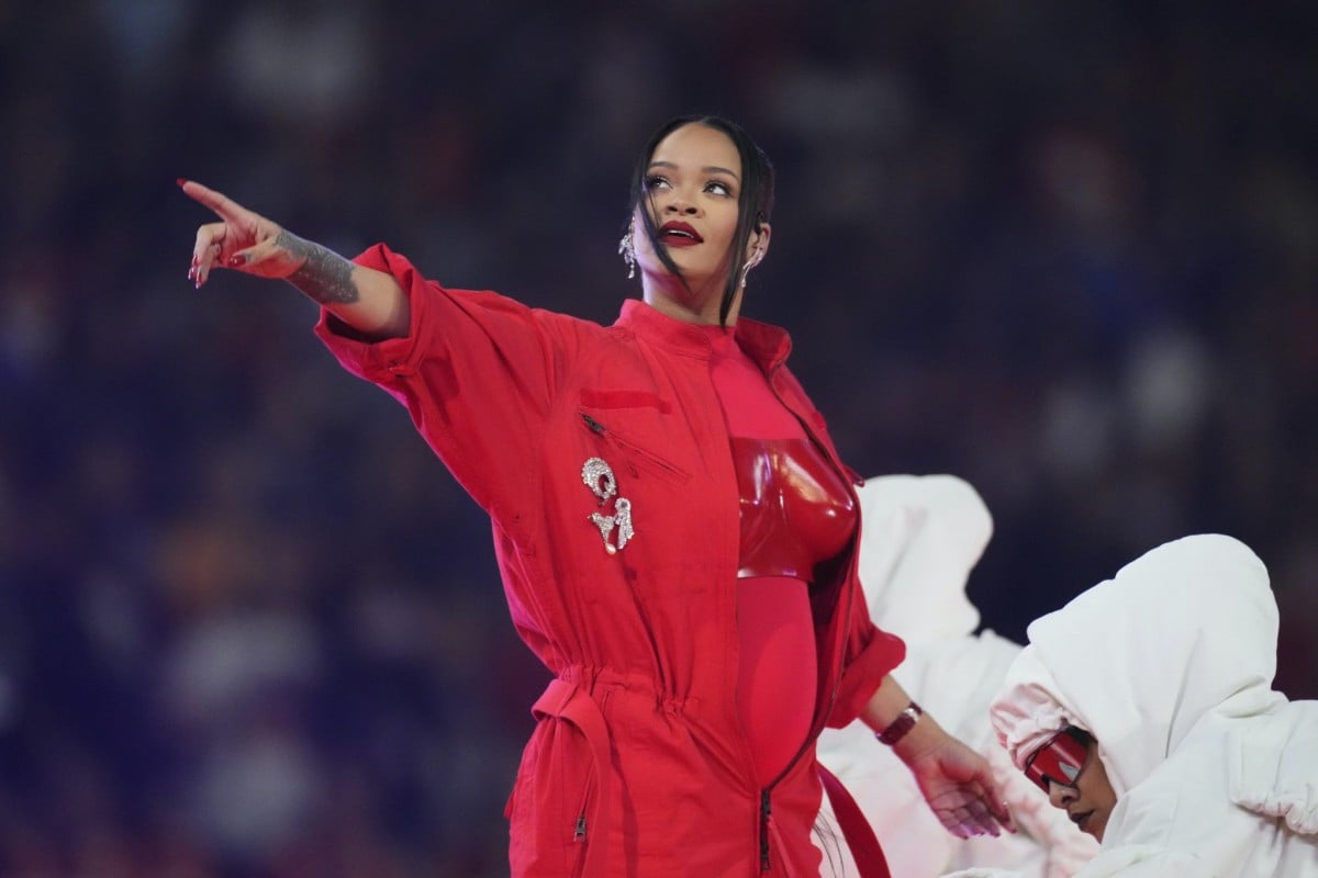 Rihanna, durant l'actuació a la Super Bowl