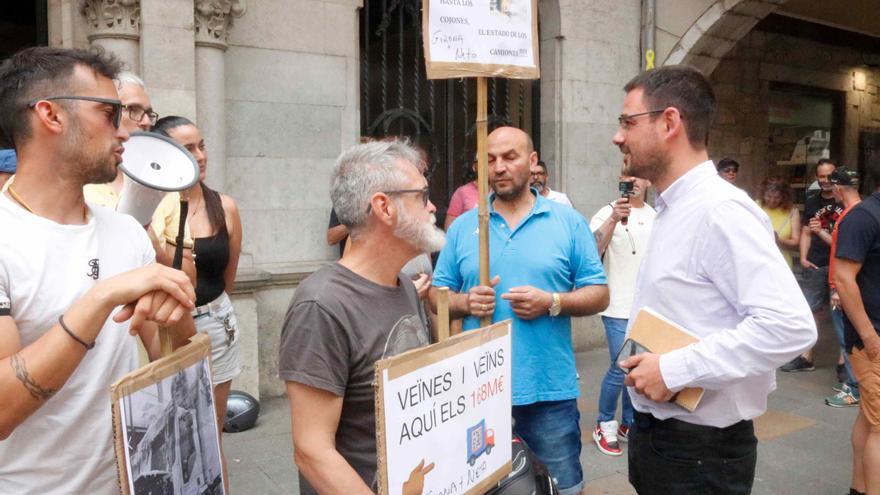 Els escombriaires de Girona reclamen al nou govern que acabi amb la temporalitat i renovi els vehicles