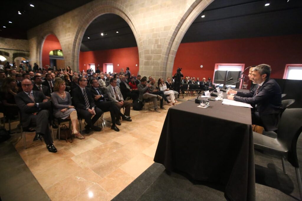 Cent dotze candidatures es presenten a les eleccions de la Cambra de Barcelona