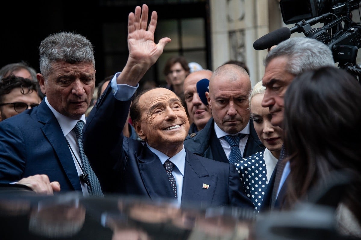 Berlusconi va ser primer ministre tres vegades.