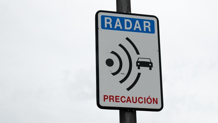 Caçat a 388 km/h: Es deslliura de la multa gràcies als radars