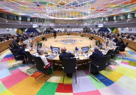 El presidente del Consejo Europeo, Charles Michel, asiste a una sesión plenaria de la cumbre de la UE-Celac