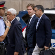 Els Mossos assenyalen Bartomeu per haver desviat diners del Barça per a fins personals