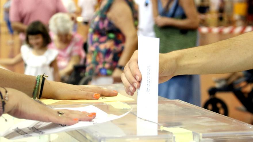 Reaccions i pactes del 23-J: El vot estranger deixa sense canvis el repartiment de diputats del Congrés a Girona i Tarragona