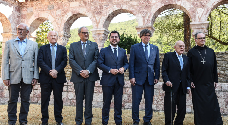Dinar històric i cimera sorpresa entre presidents: José Montilla, Quim Torra, Pere Aragonès, Carles Puigdemont i Jordi Pujol dinen plegats a Codalet