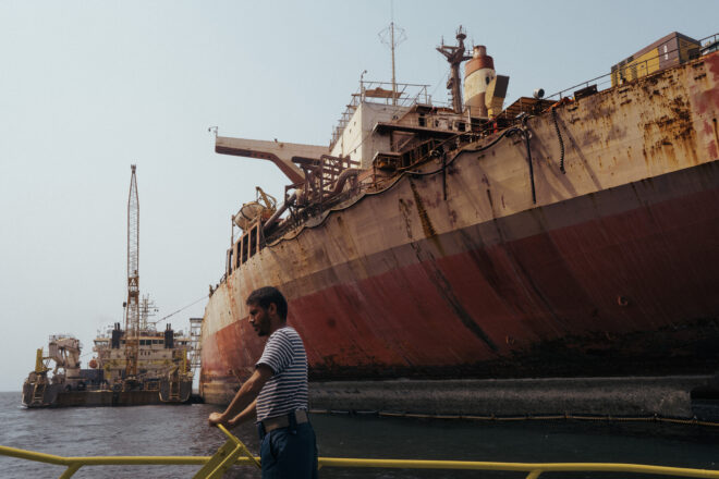 Un petrolier rovellat enmig d’una guerra civil: evitar un desastre ambiental al Iemen